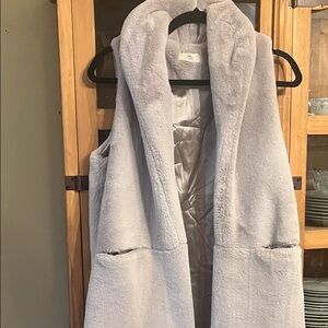 Hummingbird Gray Women's Vest